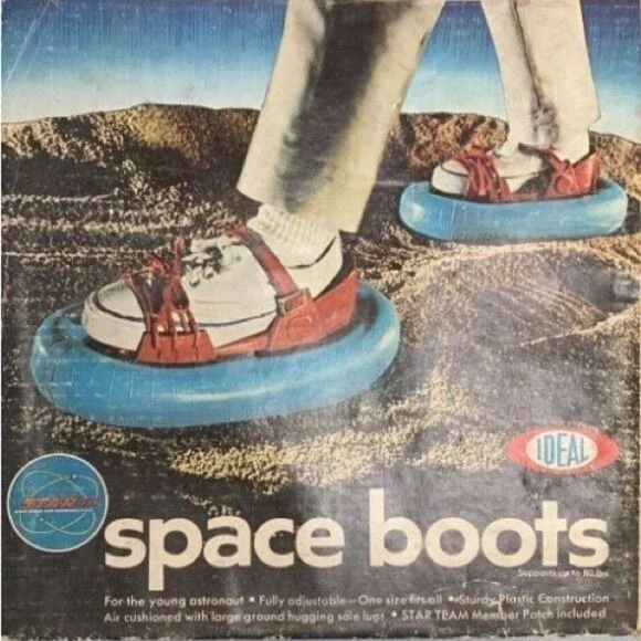 RARE!‎ Vintage Ideal Space Boots! A true piece of space-race toy history! - Picture 2 of 6
